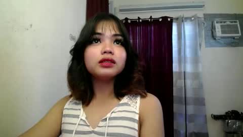 Snapshot of pretty_little_baby18 chatting on June 9, 2026, 6:03 am Venus online show from June 9, 2026, 6:03 am