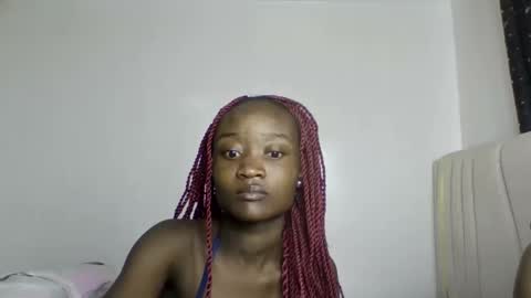 pretty luv1 online show from March 16, 2026, 9:24 am