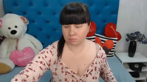 pretty_malika online show from February 17, 2025, 9:24 am