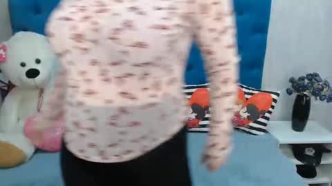 pretty_malika online show from February 18, 2025, 8:49 am