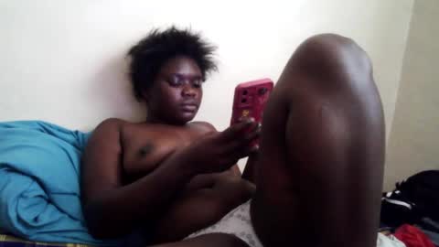 pretty_melan online show from June 23, 2026, 8:12 am