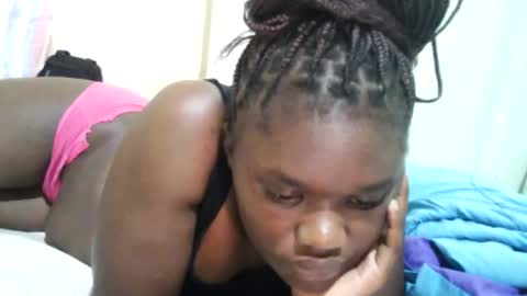 pretty_melan online show from July 3, 2026, 6:09 am
