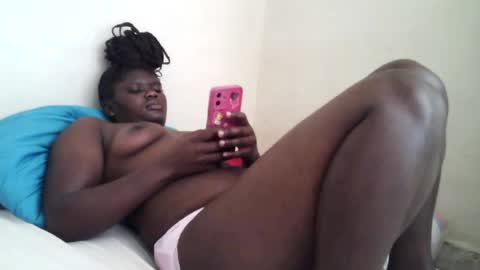 pretty_melan online show from July 20, 2026, 12:51 pm