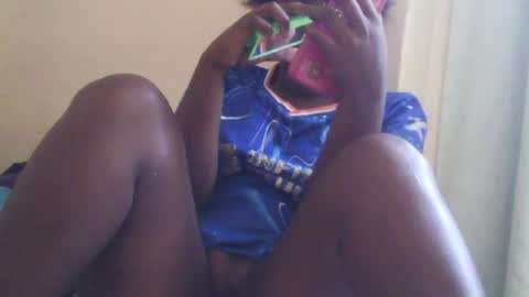 pretty_melan online show from July 31, 2026, 8:25 am