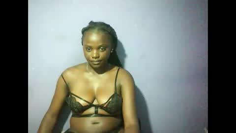 Snapshot of pretty_melinda2 chatting on February 10, 2025, 7:28 pm Mary Melinda online show from February 10, 2025, 7:28 pm