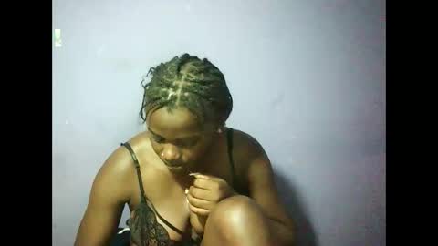 Snapshot of pretty_melinda2 chatting on February 28, 2025, 6:52 pm Mary Melinda online show from February 28, 2025, 6:52 pm