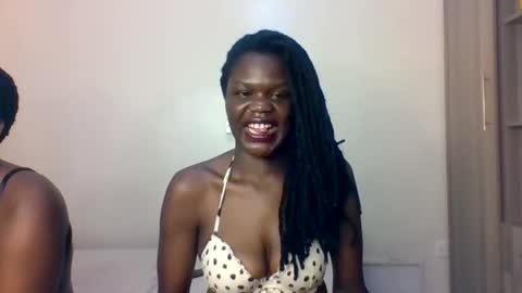 Snapshot of pretty_naya chatting on October 6, 2025, 3:59 am naya online show from October 6, 2025, 3:59 am