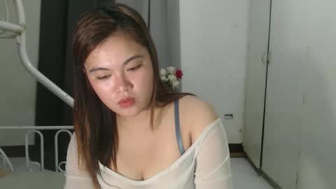 Its me NicoLe online show from May 4, 2026, 5:31 pm