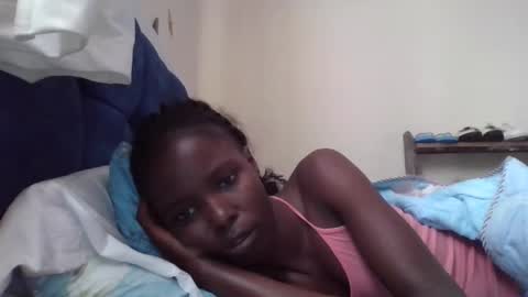 pretty_petite_ebony online show from September 25, 2025, 9:46 am