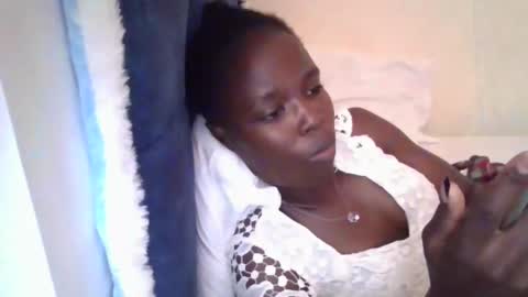 pretty_petite_ebony online show from May 10, 2026, 2:22 pm