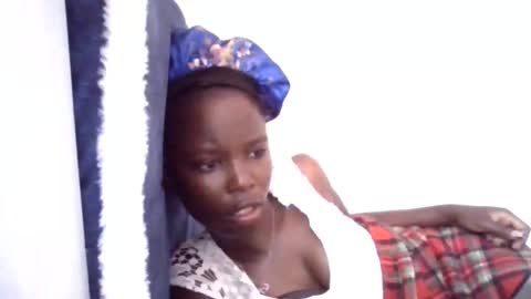 pretty_petite_ebony online show from May 11, 2026, 4:29 am