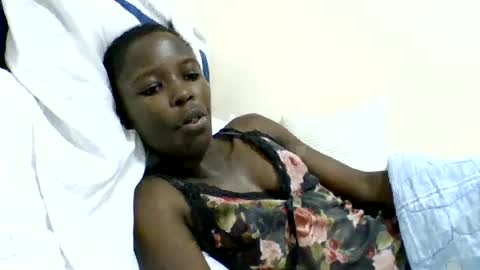 pretty_petite_ebony online show from July 5, 2026, 5:36 am