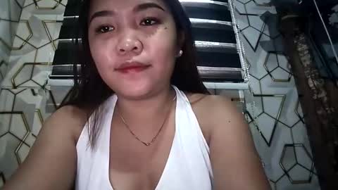 pretty_pharsa online show from June 6, 2026, 9:14 am