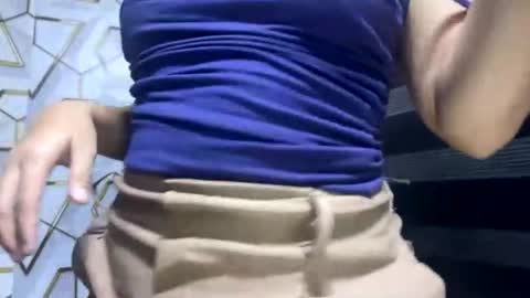 pretty_pharsa online show from June 27, 2026, 7:46 am