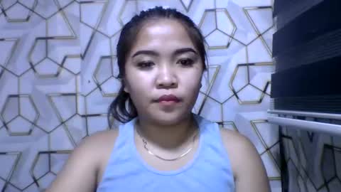 pretty_pharsa online show from June 29, 2026, 1:44 pm