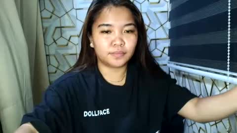 pretty_pharsa online show from August 3, 2026, 11:15 am