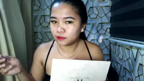 pretty_pharsa online show from August 4, 2026, 7:33 am