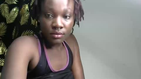 Snapshot of pretty_studxx chatting on January 12, 2026, 11:32 pm pretty online show from January 12, 2026, 11:32 pm