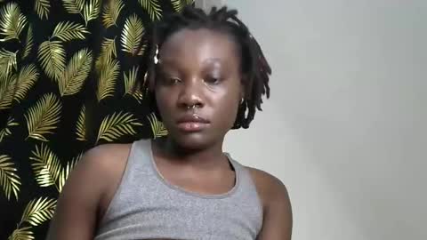 Snapshot of pretty_studxx chatting on January 13, 2026, 11:32 pm pretty online show from January 13, 2026, 11:32 pm