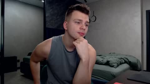 Snapshot of pretty_sweety chatting on February 13, 2025, 3:39 am Justin online show from February 13, 2025, 3:39 am