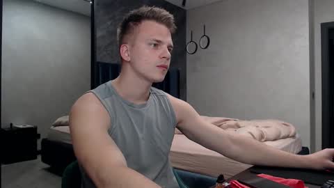 Snapshot of pretty_sweety chatting on October 6, 2025, 4:10 am Justin online show from October 6, 2025, 4:10 am