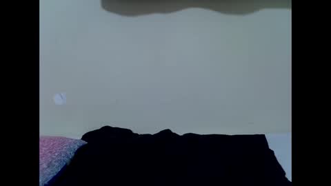 Snapshot of pretty_swirl chatting on May 28, 2026, 6:54 am Twirl online show from May 28, 2026, 6:54 am