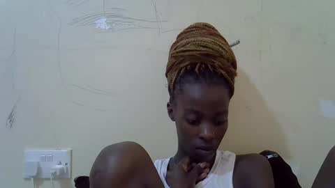 Vee online show from March 11, 2026, 8:42 am