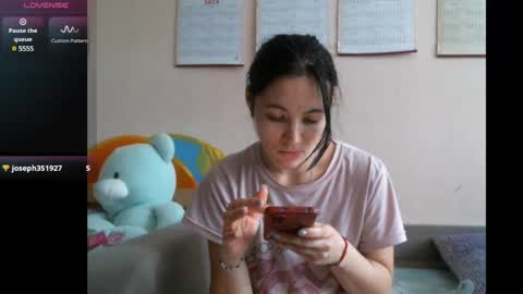 Bella online show from December 23, 2024, 8:00 am