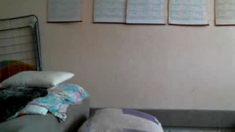 Bella online show from October 20, 2025, 10:59 am