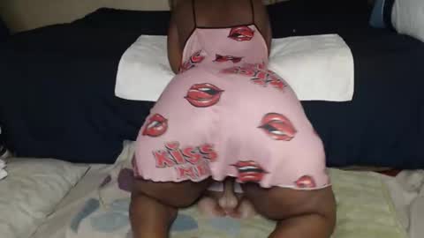 Snapshot of prettyblack25 chatting on June 9, 2026, 12:22 am Cindy online show from June 9, 2026, 12:22 am