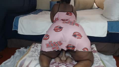 Snapshot of prettyblack25 chatting on June 27, 2026, 2:01 pm Cindy online show from June 27, 2026, 2:01 pm