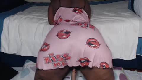 Snapshot of prettyblack25 chatting on July 5, 2026, 9:33 pm Cindy online show from July 5, 2026, 9:33 pm