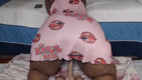 Snapshot of prettyblack25 chatting on July 19, 2026, 12:47 am Cindy online show from July 19, 2026, 12:47 am