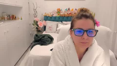 Snapshot of prettyblackeyes chatting on March 6, 2026, 9:00 pm wilma online show from March 6, 2026, 9:00 pm