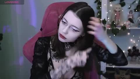 Violet online show from March 12, 2026, 12:17 am