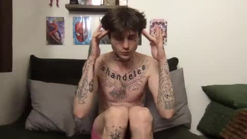 pretty boy online show from October 3, 2025, 1:57 am