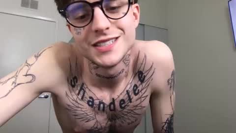 Snapshot of prettyboyszn chatting on January 12, 2026, 12:38 am pretty boy online show from January 12, 2026, 12:38 am