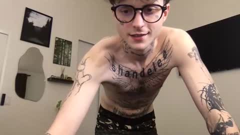 Snapshot of prettyboyszn chatting on January 14, 2026, 3:01 am pretty boy online show from January 14, 2026, 3:01 am