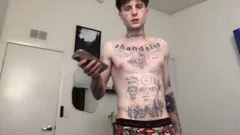 Snapshot of prettyboyszn chatting on January 18, 2026, 3:21 am pretty boy online show from January 18, 2026, 3:21 am