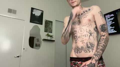 Snapshot of prettyboyszn chatting on February 7, 2026, 4:49 am pretty boy online show from February 7, 2026, 4:49 am