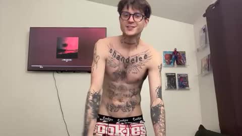 Snapshot of prettyboyszn chatting on February 21, 2026, 1:39 am pretty boy online show from February 21, 2026, 1:39 am