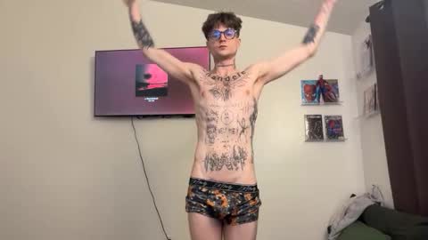 Snapshot of prettyboyszn chatting on February 23, 2026, 5:38 am pretty boy online show from February 23, 2026, 5:38 am