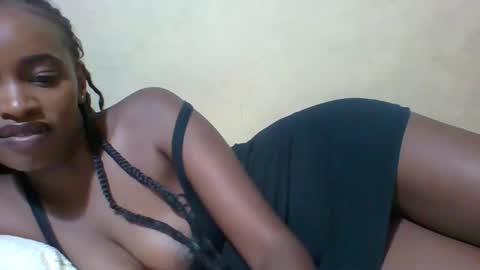 Snapshot of prettycarl_2 chatting on January 25, 2025, 1:10 am prettycarl_2 online show from January 25, 2025, 1:10 am