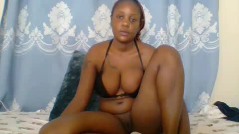 Snapshot of prettydarkskin002 chatting on October 11, 2025, 6:12 am SHANIA online show from October 11, 2025, 6:12 am