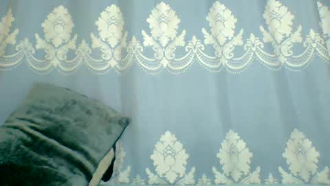 Snapshot of prettydarkskin002 chatting on July 14, 2026, 9:42 pm SHANIA online show from July 14, 2026, 9:42 pm