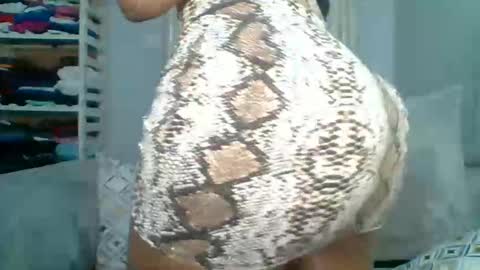 Snapshot of prettyela chatting on September 10, 2025, 12:43 am PrettyEla online show from September 10, 2025, 12:43 am