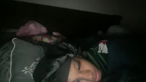 prettyfacefemale online show from March 17, 2026, 10:40 am