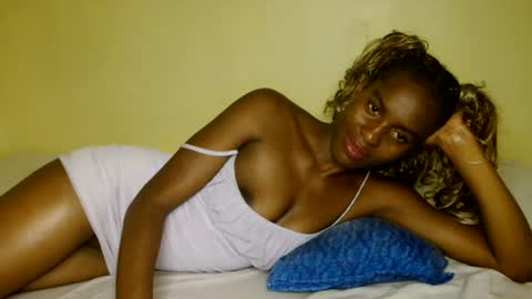 Snapshot of prettygoddess1 chatting on June 25, 2026, 5:17 pm Mary online show from June 25, 2026, 5:17 pm