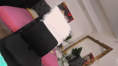 Snapshot of prettyjuliax chatting on December 26, 2024, 8:11 pm prettyjuliax online show from December 26, 2024, 8:11 pm