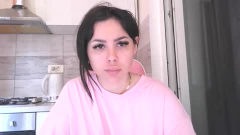 Snapshot of prettyjulliette chatting on May 20, 2026, 10:32 am prettyjulliette online show from May 20, 2026, 10:32 am